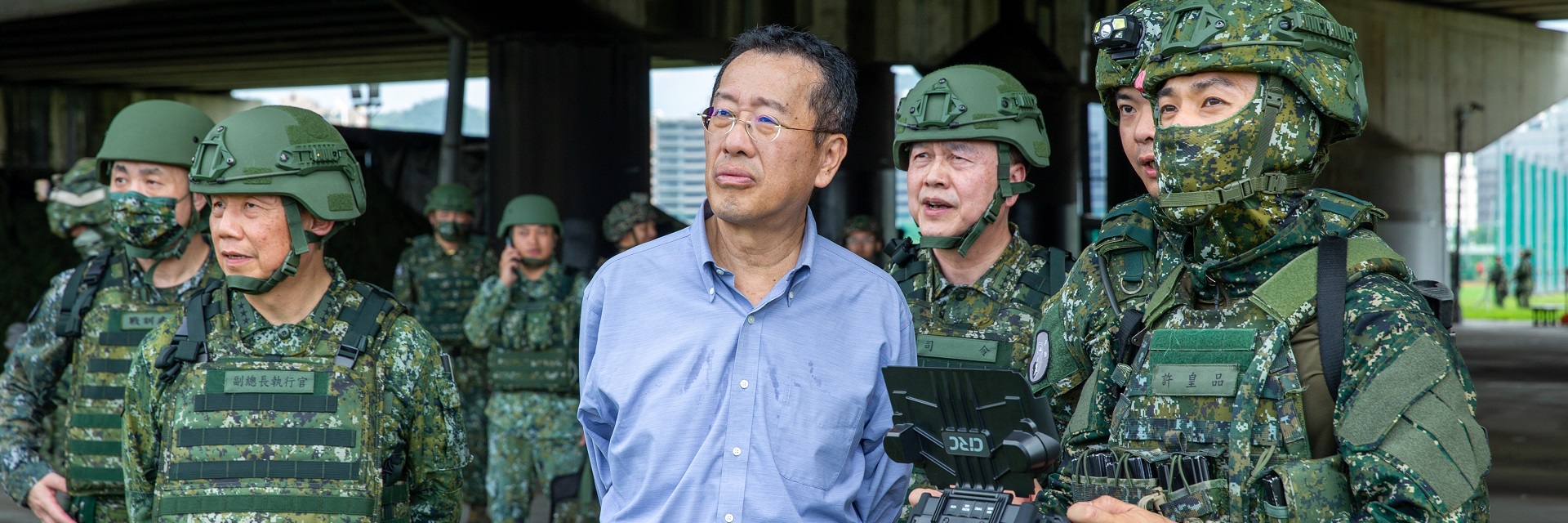 顧部長視導空軍防空作戰演練　嘉勉官兵戮力戰備辛勞